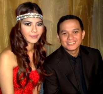 DJ Riri dan Istri Barunya