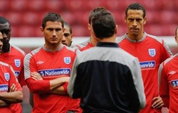 Lampard Dukung Ferdinand Jadi Kapten Inggris