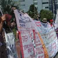 Peringati Hari PRT, Puluhan Pembantu Beber Serbet Cinta