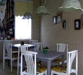 Nuansa Eropa-Amerika Giggle Box