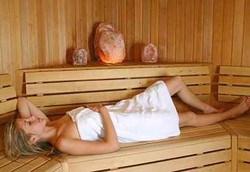  Mandi Sauna Tidak Bisa Mengeluarkan Racun