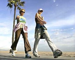 Malas Olahraga Berat? Jalan Aja Yuk!