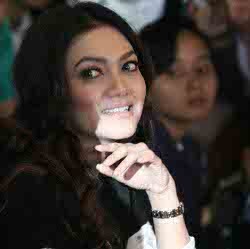 Jambak Rambut Andi Soraya, Bella Saphira Bantah Berantem 