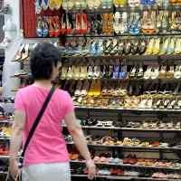 Mencuri 1.200 Pasang Sepatu, Seorang Pria Ditangkap Polisi