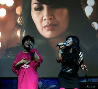 Titi DJ Rilis Album Baru