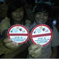 Marak Kejahatan Lewat Facebook, Polisi Razia HP Siswa