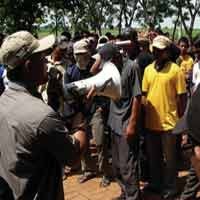 Tuntut Dipekerjakan, Warga Lima Desa Demo Holcim