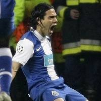 Falcao Pastikan Kemenangan Porto 