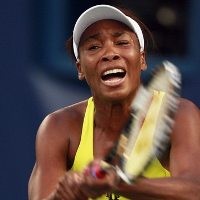 Venus Melenggang, Dua Unggulan Tumbang