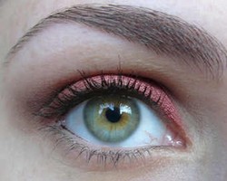 Percantik Bola Mata dengan Softlense Korea