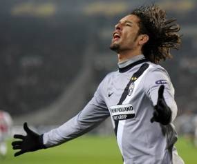 Dua Gol Amauri Tekuk Ajax 