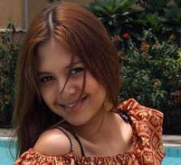 Aurelie, Si Pemalu Berwajah Manis