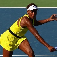 Venus Jumpa Azarenka di Final