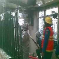 Gudang Kasur Busa dan Pegas di Surabaya Ludes Terbakar