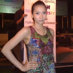 Digosipkan Foto Bugil, MeyChan Khawatir Imej Porno