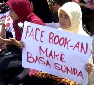 Mahasiswa Kampanyekan Bahasa Sunda