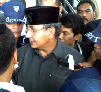 Ismeth Abdullah Ditahan KPK