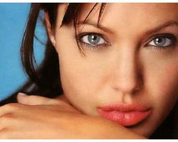 Seksi dengan Bibir Sehat