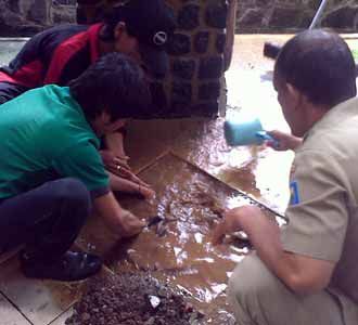 Pipa Air di Pemkot Bandung Bocor