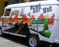 Ambulans Jadi Media Promo