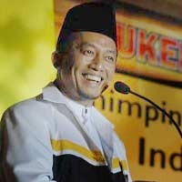 Tifatul Marah di Twitter, Ancam Somasi MI