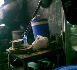 Ledakan di ITC Roxy Mas Ledakan di ITC Roxy Mas