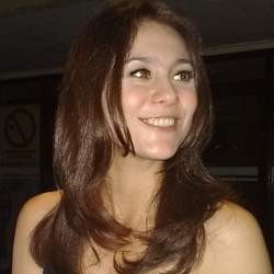 Hamil 5 Bulan, Wulan Guritno Merokok 3 Batang Sehari