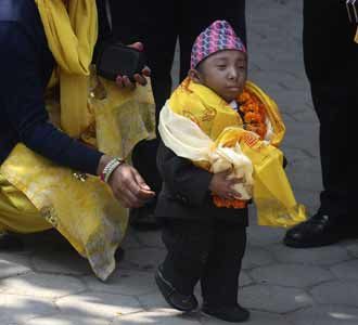 Rekor Manusia Terpendek Terpatahkan