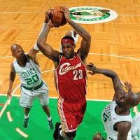 Cavs Tekuk Celtics, Shaq Cedera