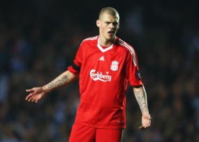 Skrtel Tumbal Liverpool