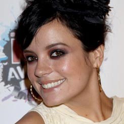 Lily Allen Stop Garap Album