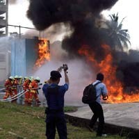 HUT ke-91 Damkar DKI Jakarta Dimeriahkan Gempa & Ledakan