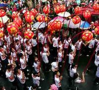 Melihat Kemeriahan Cap Go Meh
