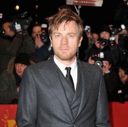 Ewan McGregor Ingin Keliling Dunia dengan Sepeda