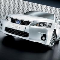 Lexus CT200h, Mobil Kompak Hybrid Premium Pertama 