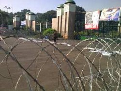 Gedung DPR Dijaga 2.000 Polisi, Istana 700  