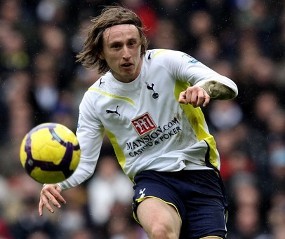 Puja-puji untuk Modric