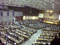 Partai Koalisi Gelar Lobi Amankan Voting Century