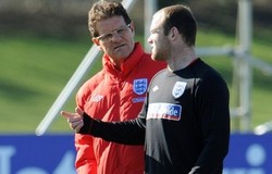 Rooney Takkan Jadi Penyerang Tunggal