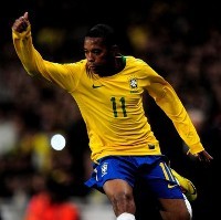 Sepakbola Ceria Robinho Bahagiakan Dunga
