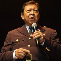 Krisbiantoro: Mau Jadi Apa Kalau Nonton Presenter Banci?