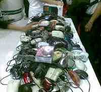 Mouse Tua Menggunung di Tengah Pameran