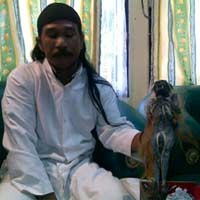 Demi Penglaris, Margoyuwono Tertipu Jenglot Palsu