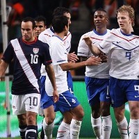 Belanda Tekuk AS 2-1