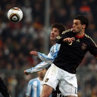 Ballack Akui Jerman Terlalu Main Aman