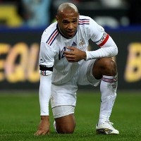 Del Bosque Besarkan Hati Prancis