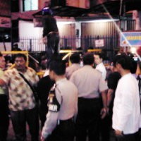 Ketegangan Mereda, Akbar Tandjung Temui Massa HMI