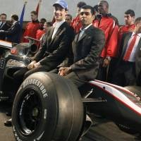 Luncurkan Mobil, HRT Tak Pasang Target Tinggi