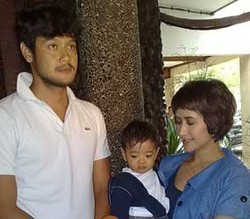 Jelang Lahiran, Widi B3 Berhemat