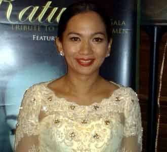 Sheila Majid Berkebaya